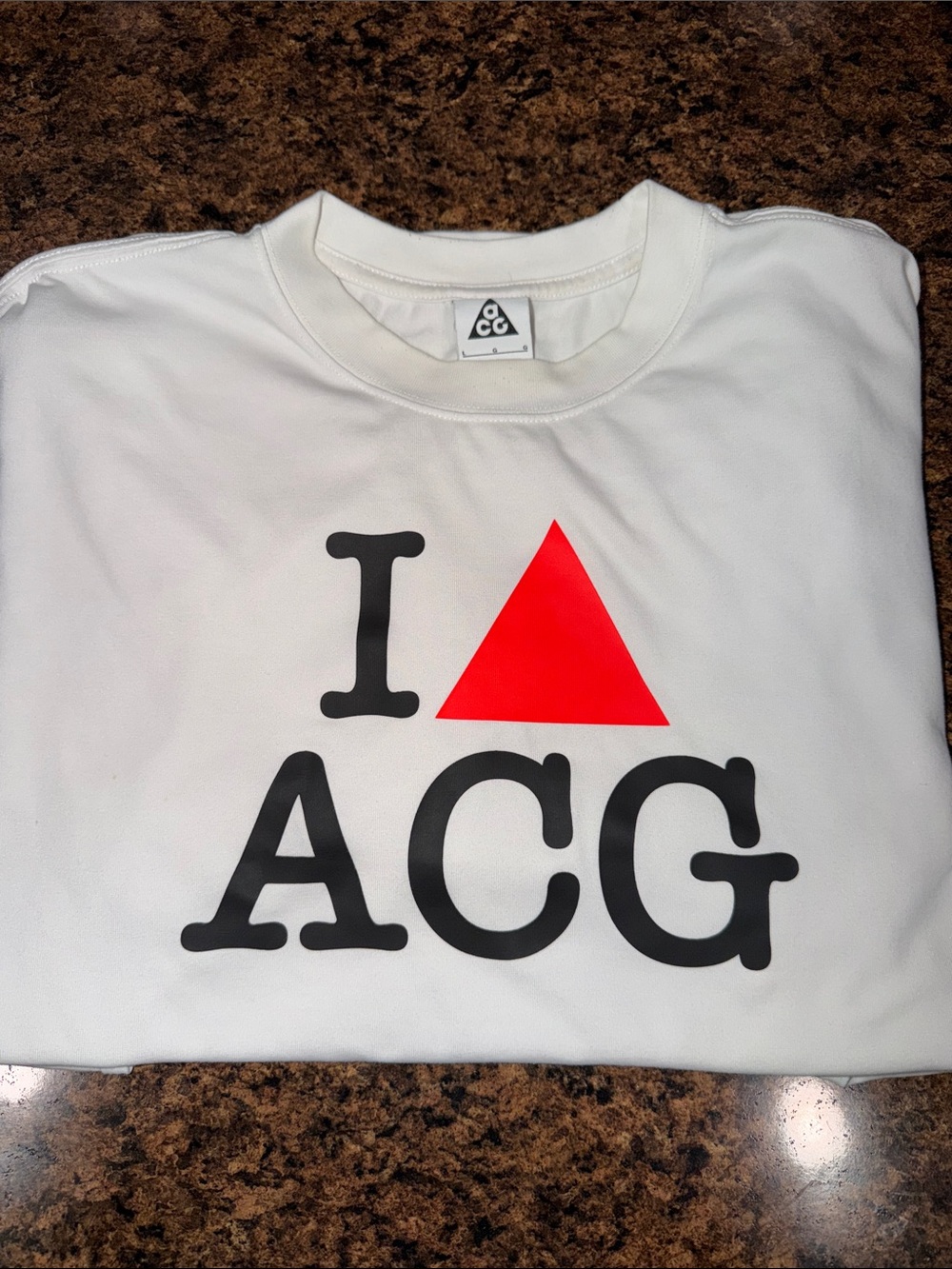 Nike ACG White Crewneck with Black Logo and Red Triangle Men’s Large